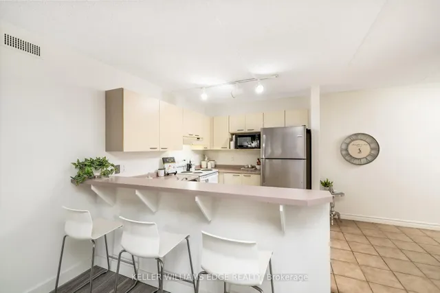 Additional image 5 of 2030 Cleaver Ave Unit 212