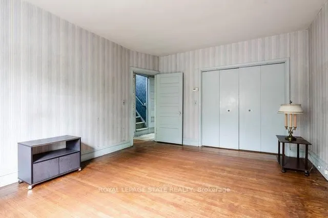 Additional image 27 of 142 Aberdeen Ave