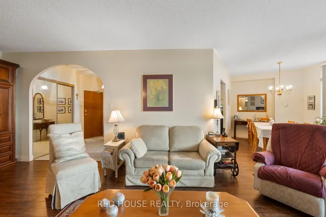 Additional image 10 of 5250 Lakeshore Rd Unit 809