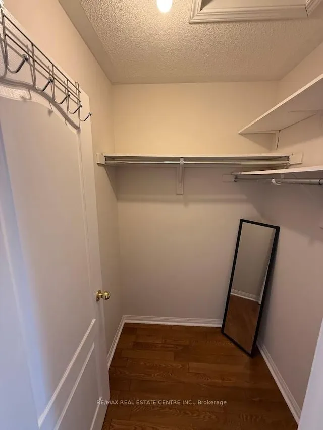 Additional image 20 of 5989 Sidmouth St