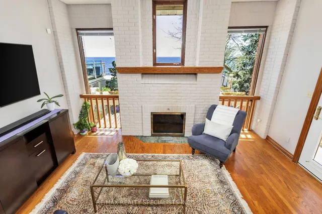 Additional image 10 of 327A Lake Promenade N/A