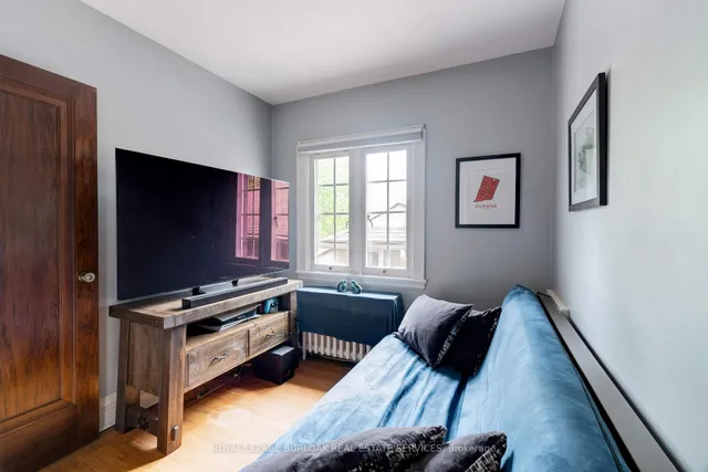 Additional image 33 of 8 Turner Ave