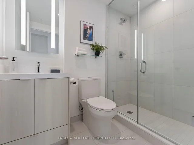 Additional image 36 of 30 Inn On The Park Dr Unit 221