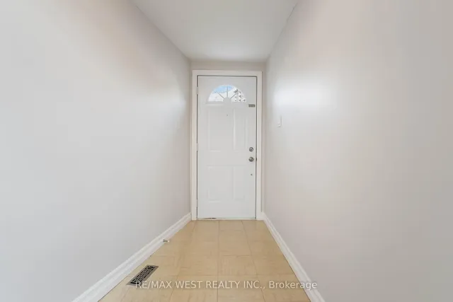 Additional image 15 of 290 Sprucewood Crt Unit 45