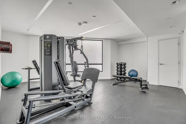 Additional image 23 of 71 Simcoe St Unit 2103