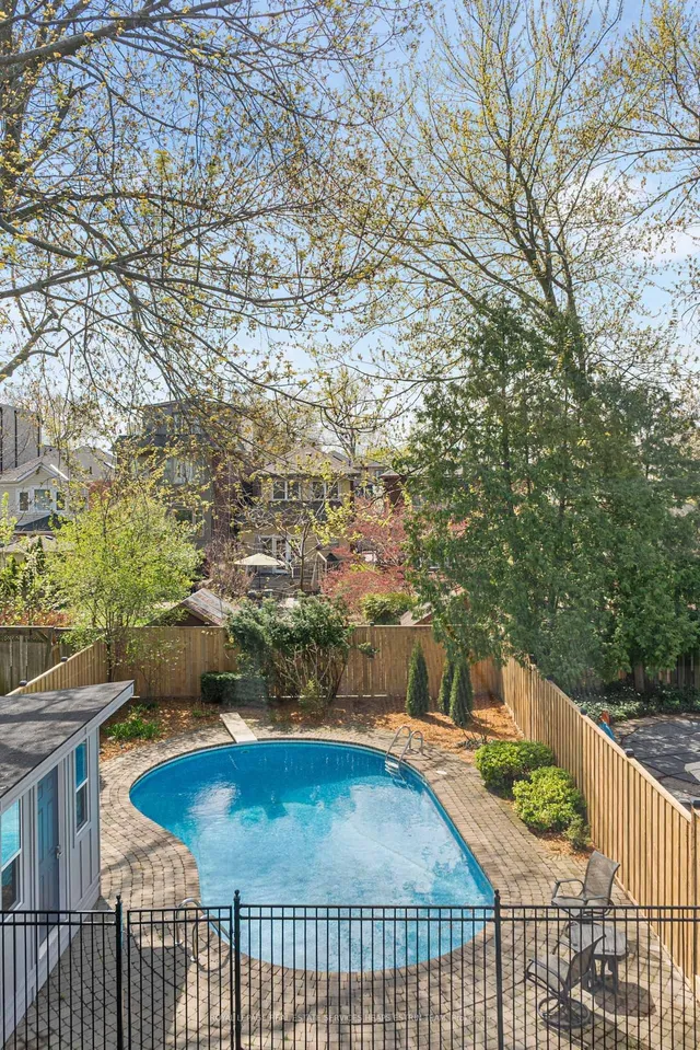 Additional image 23 of 129 Deloraine Ave