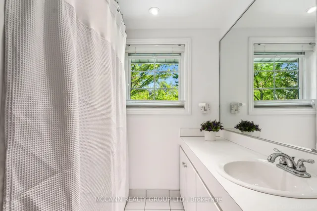 Additional image 27 of 39 Acacia Rd