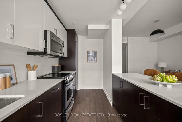 Additional image 8 of 36 Howard Park Ave Unit 205