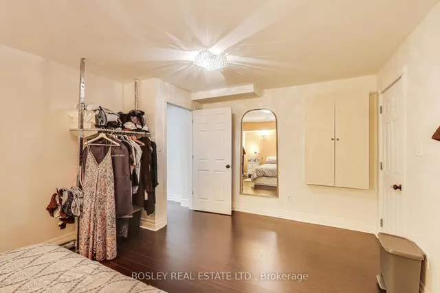 Additional image 37 of 1033 Woodbine Ave