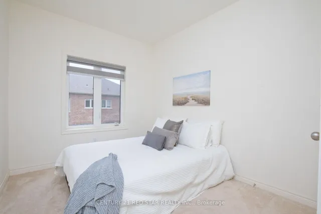 Additional image 19 of 633 Brisdale Dr