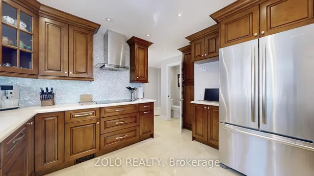 Additional image 14 of 32 Revcoe Dr