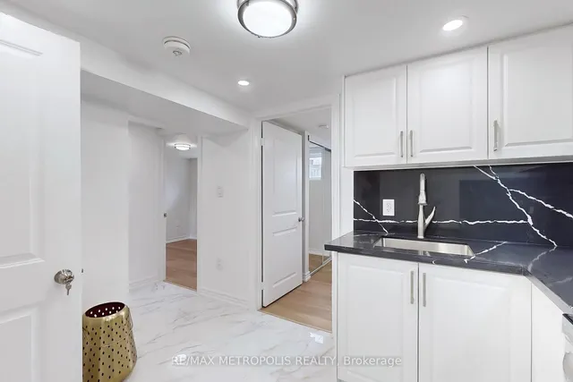 Additional image 26 of 19 Tremely Cres