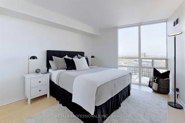 Additional image 14 of 50 Eglinton Ave Unit 1604