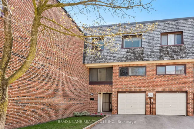 70 Castlebury Cres Unit 8