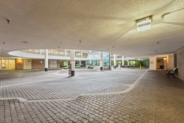 Additional image 14 of 44 Gerrard St Unit PH08