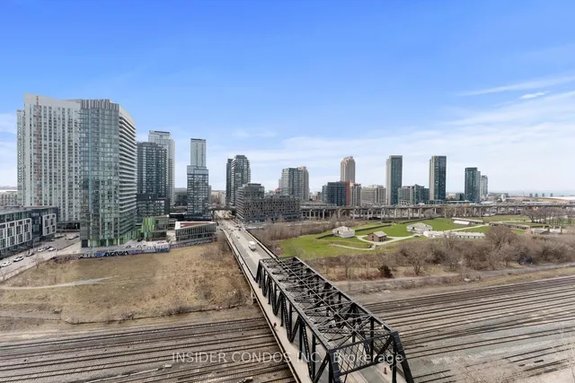 Additional image 32 of 27 Bathurst St Unit 1203