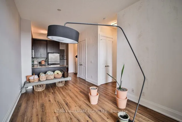 Additional image 5 of 2 Old Mill Dr Unit 121