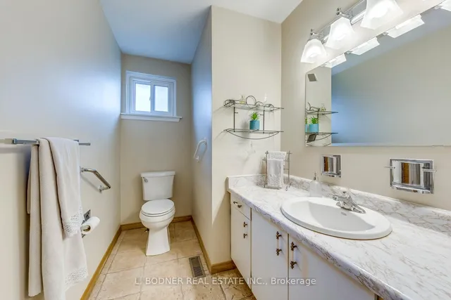 Additional image 24 of 6899 Darcel Ave