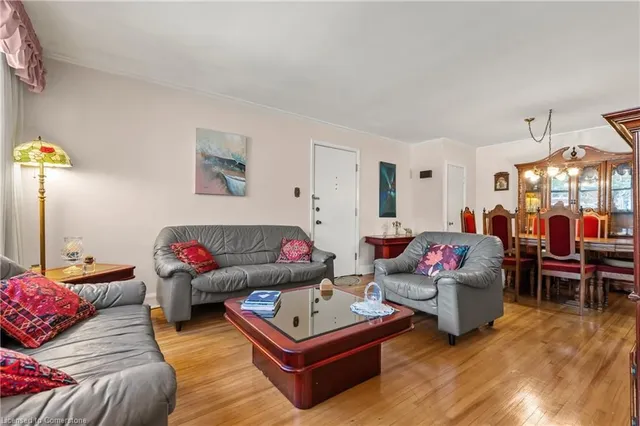 Additional image 9 of 265 Weber St Unit 6