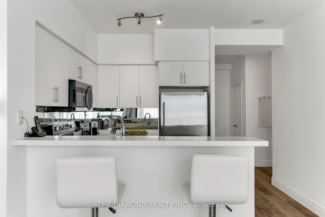 Additional image 19 of 5 Marine Parade Dr Unit 327