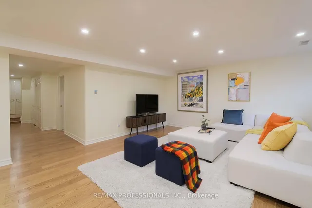 Additional image 26 of 15 Kingsgarden Rd