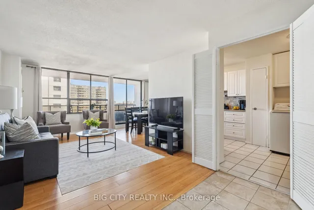 2721 Victoria Park Ave Unit 901