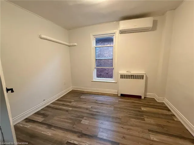 Additional image 7 of 719 Barton St