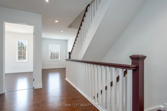 Additional image 21 of 45 Woolwich St