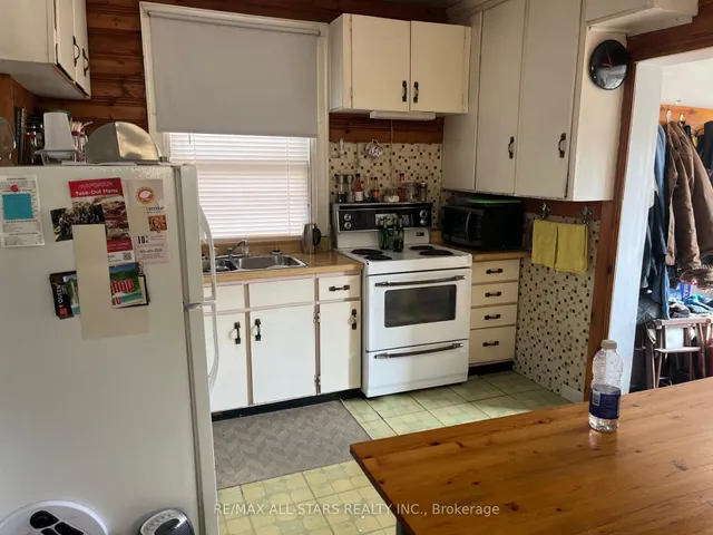 Additional image 23 of 34 Trueman St