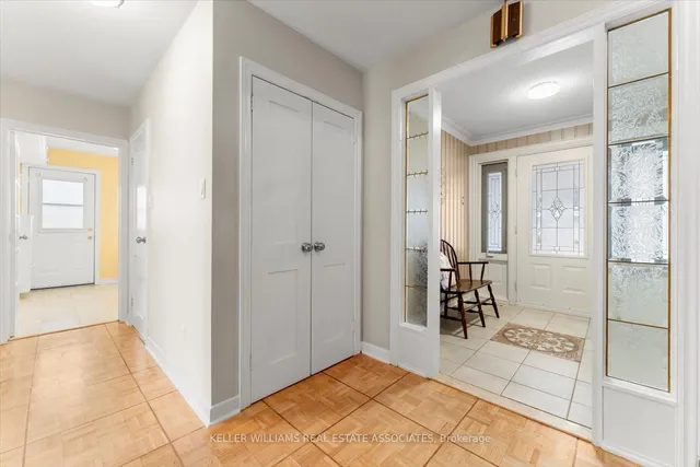 Additional image 26 of 982 Streamway Cres