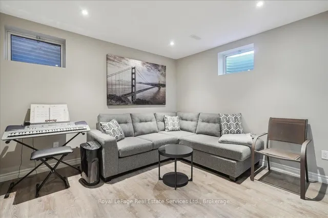 Additional image 34 of 1588 Kerns Rd Unit 6