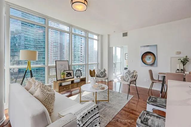 Additional image 20 of 55 Bremner Blvd Unit 1407