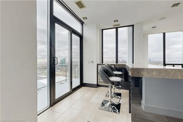 Additional image 18 of 2121 Lake Shore Blvd Unit UPH2701