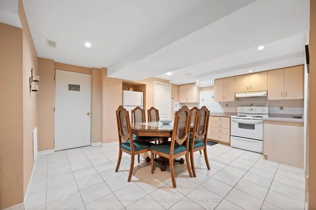 Additional image 39 of 157 Sunforest Dr