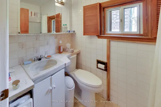 Additional image 13 of 47 Robina Ave