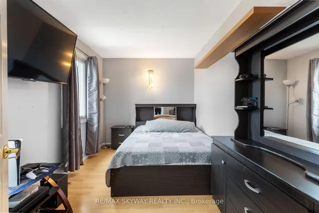 Additional image 26 of 82 Festoon Pl