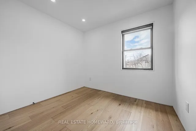 Additional image 16 of 10 Juliana Crt