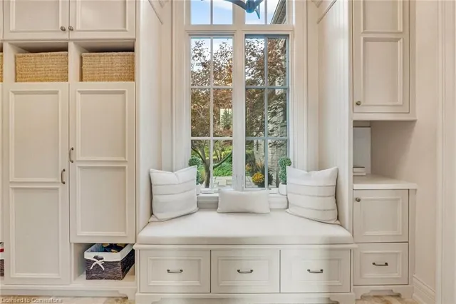 Additional image 16 of 3160 Britannia Rd