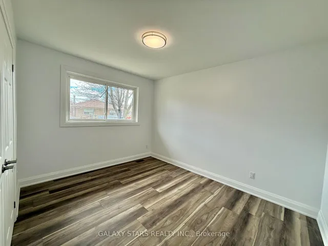 Additional image 19 of 57 Moorecroft Cres