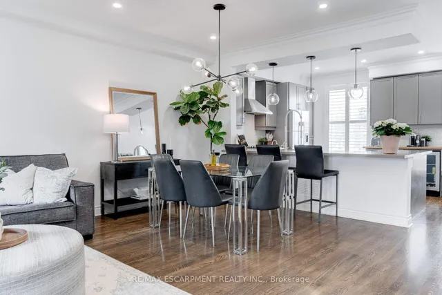 Additional image 17 of 46 Stanley Terr