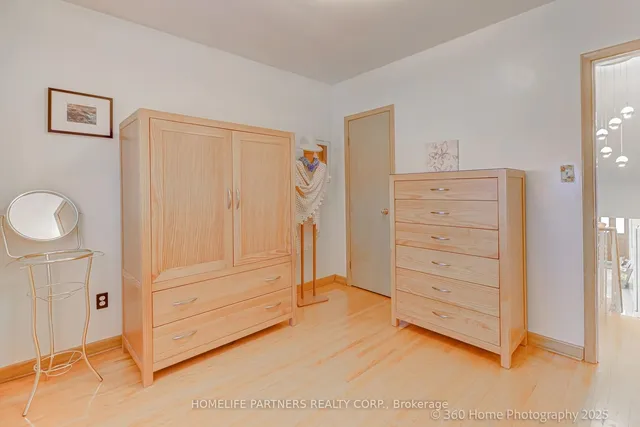 Additional image 22 of 77 Thwaite Ave