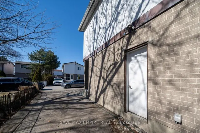 Additional image 33 of 18 Hasting Sq