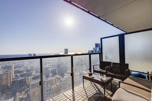 Additional image 17 of 488 University Ave Unit 4403