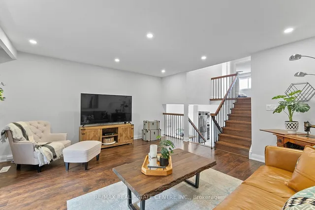 Additional image 15 of 82 Simmons Blvd