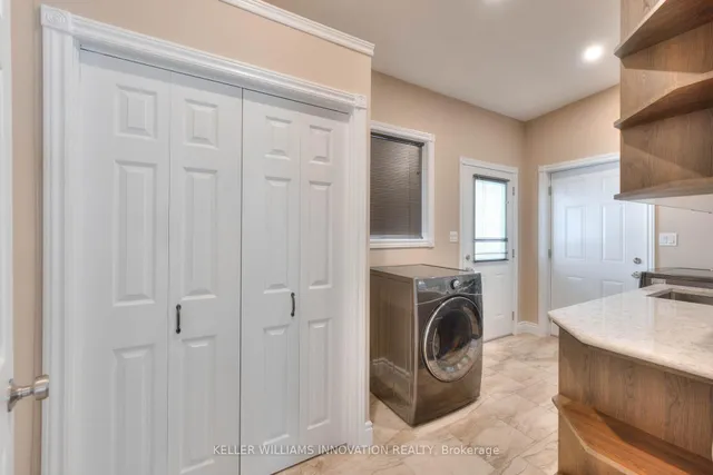 Additional image 21 of 34 Braun St