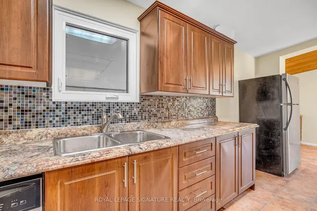 Additional image 19 of 29 Cornerbrook Dr