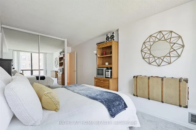 Additional image 14 of 250 Jarvis St Unit 804