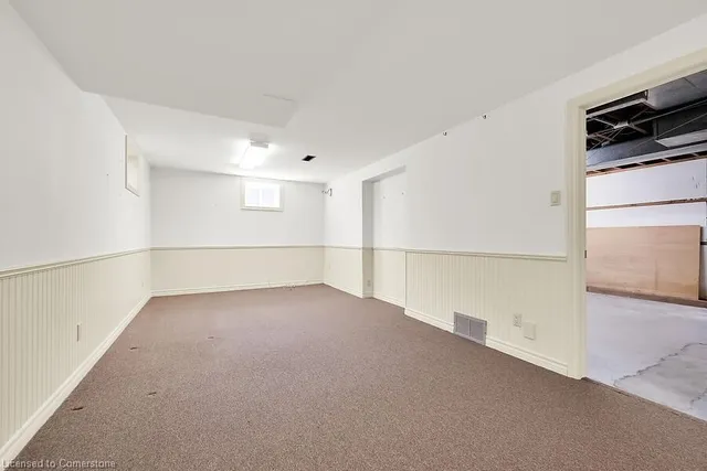 Additional image 30 of 463 Evergreen Ave