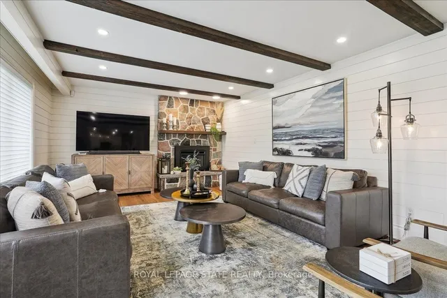 Additional image 22 of 10 Azalea Crt