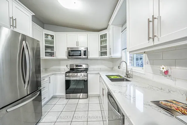 Additional image 13 of 172 Alderlea Ave